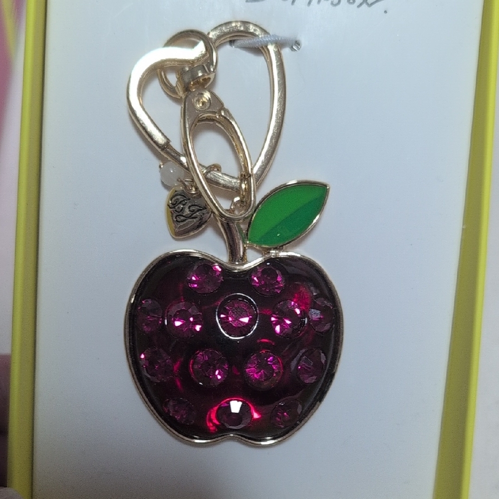 Betsey Johnson Crystal Apple Bag Charm Keychain - Picture 5 of 7